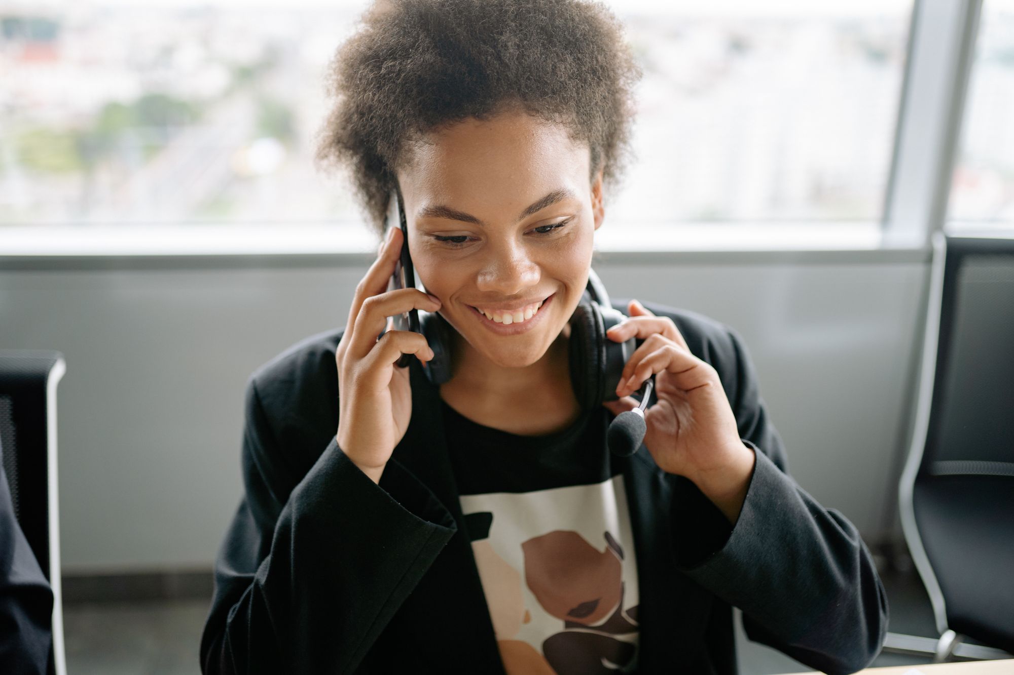 Front-office staff confidently handling a patient call
